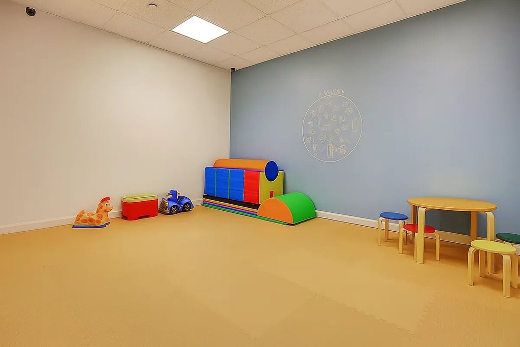 250 East 40th Street, Unit 22E photo 9