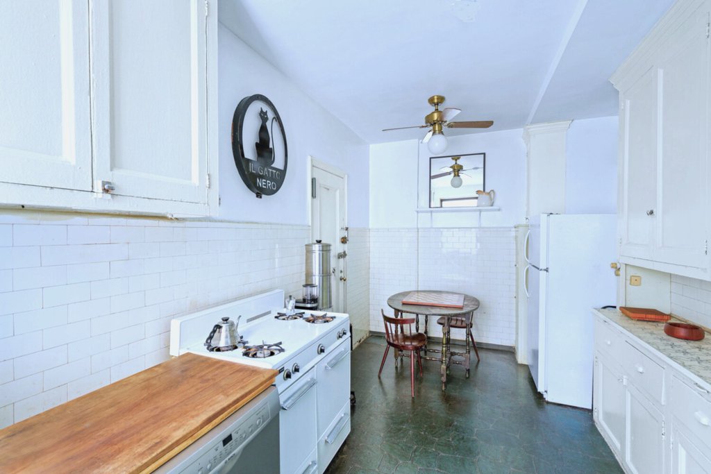 340 Riverside Drive, Unit 6C photo 3