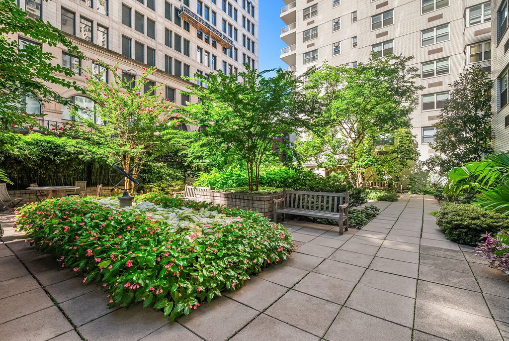 70 East 10th Street, Unit 15V photo 12