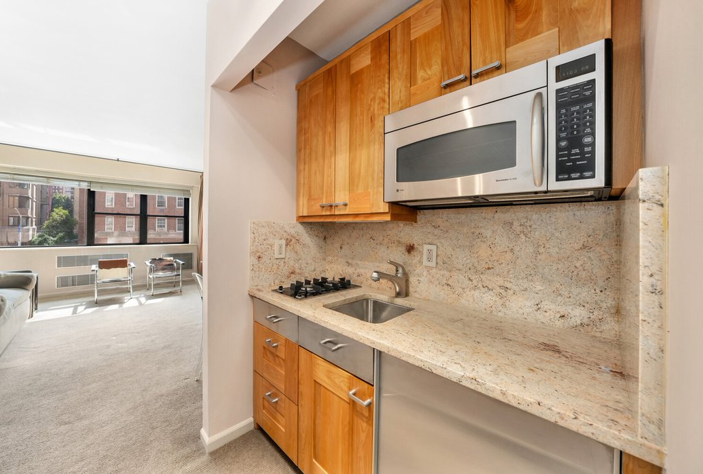 165 East 72nd Street, Unit 3E photo 9