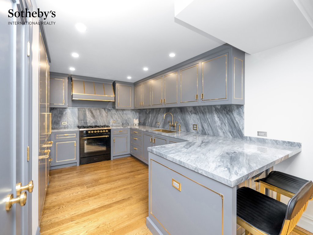230 Central Park South, Unit 6DE photo 6
