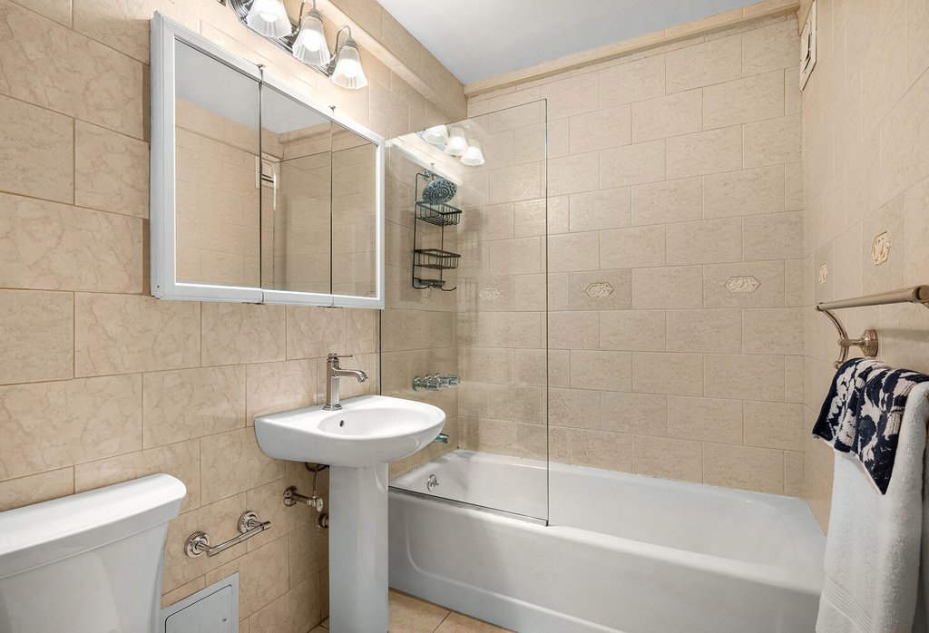 20 East 35th Street, Unit 4L photo 7
