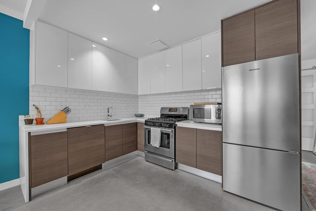 834 Sterling Place, Unit 402 photo 4