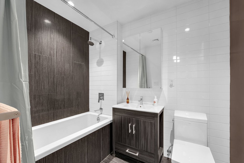 834 Sterling Place, Unit 402 photo 6