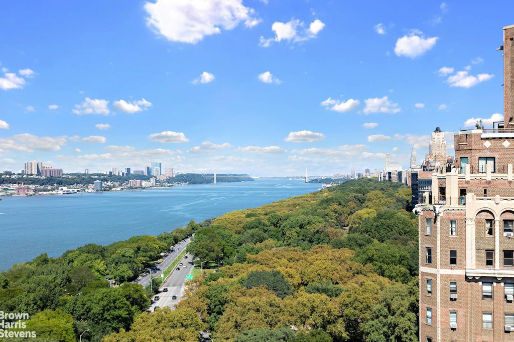 222 Riverside Drive, Unit PH3A/B photo 6