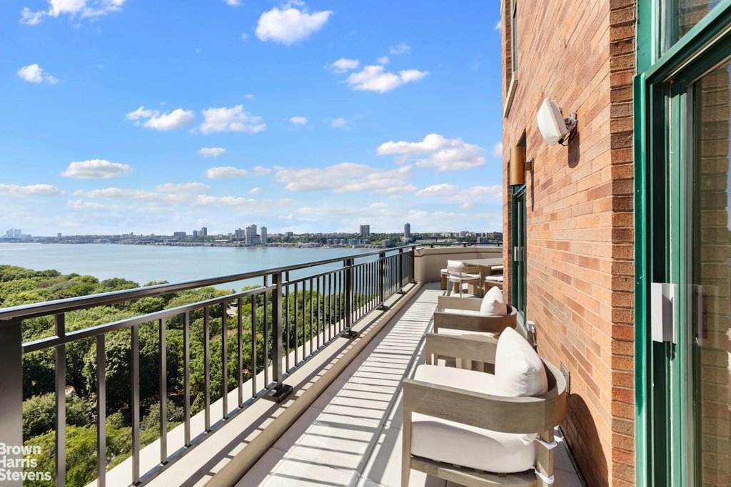 222 Riverside Drive, Unit PH3A/B photo 30