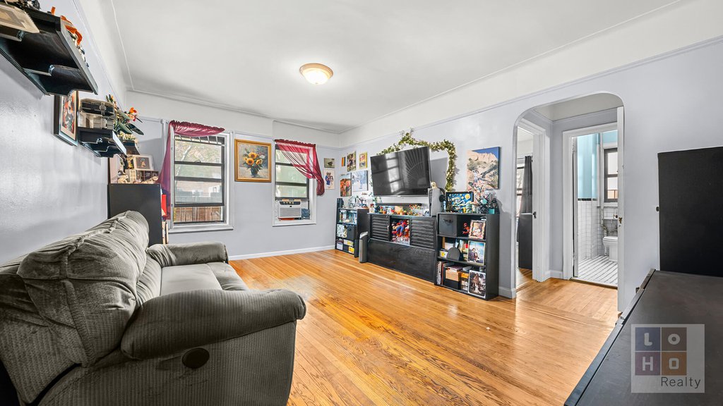 504 Grand Street, Unit E25