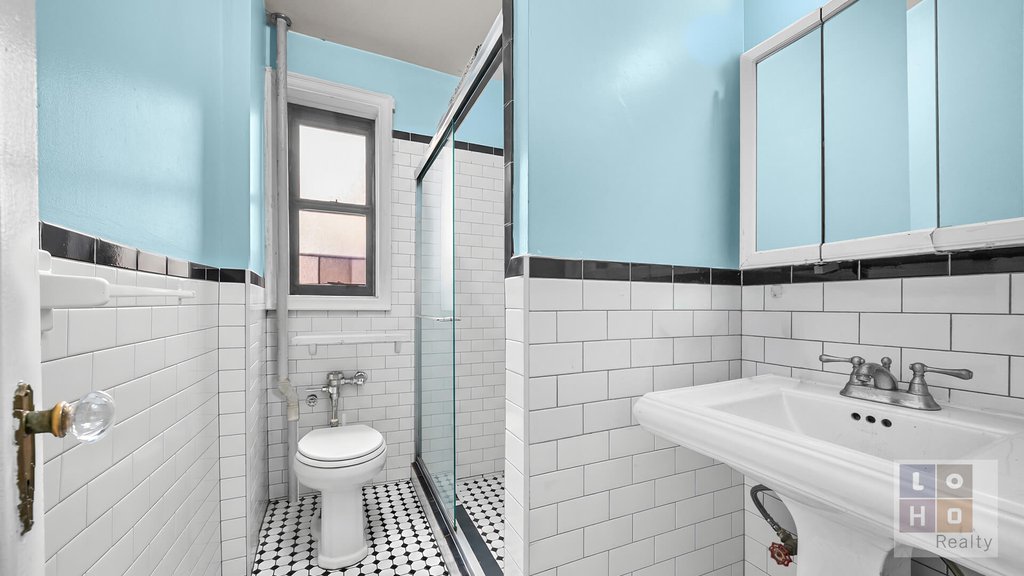 504 Grand Street, Unit E25 photo 5