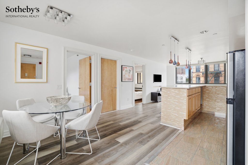 136 East Broadway, Unit 3A photo 3