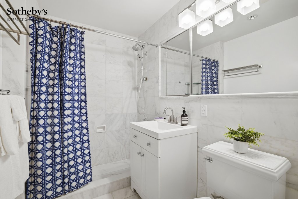 136 East Broadway, Unit 3A photo 8