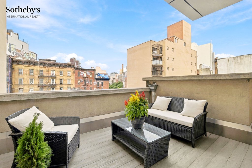 136 East Broadway, Unit 3A photo 10