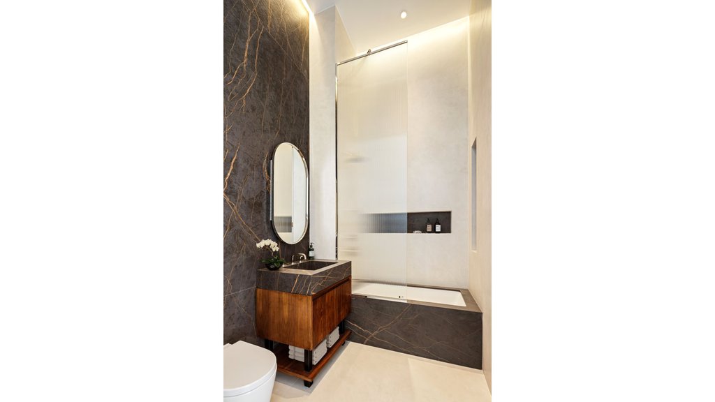 350 East 18th Street, Unit PHB photo 10