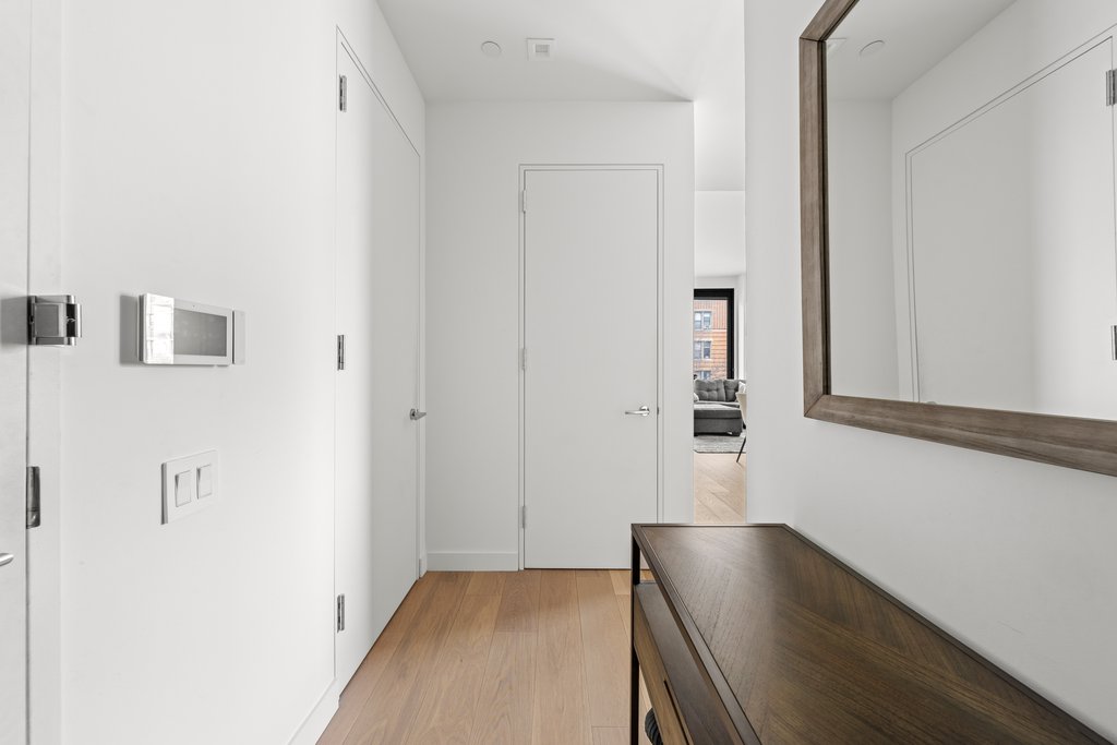 21-21 31st Street, Unit 2L photo 9