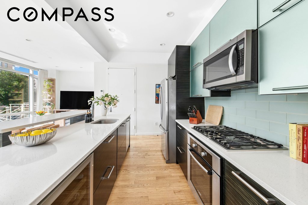 524 Manhattan Avenue, Unit 1B photo 6
