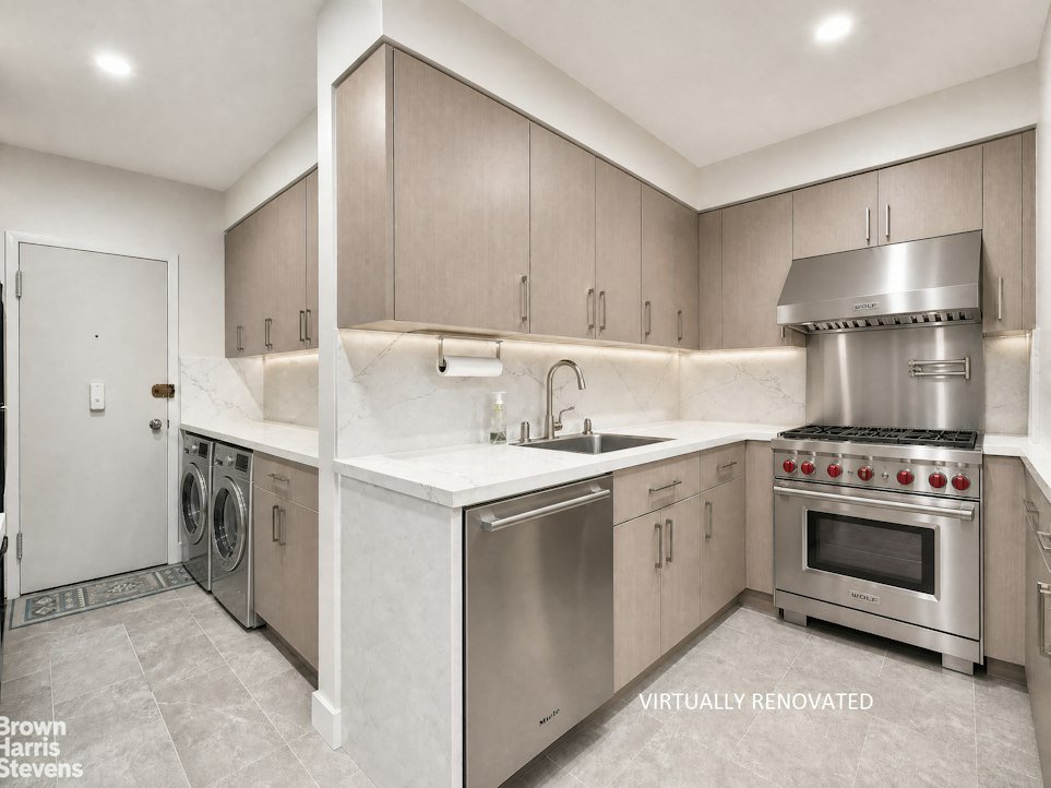 60 Sutton Place South, Unit 9CS photo 5