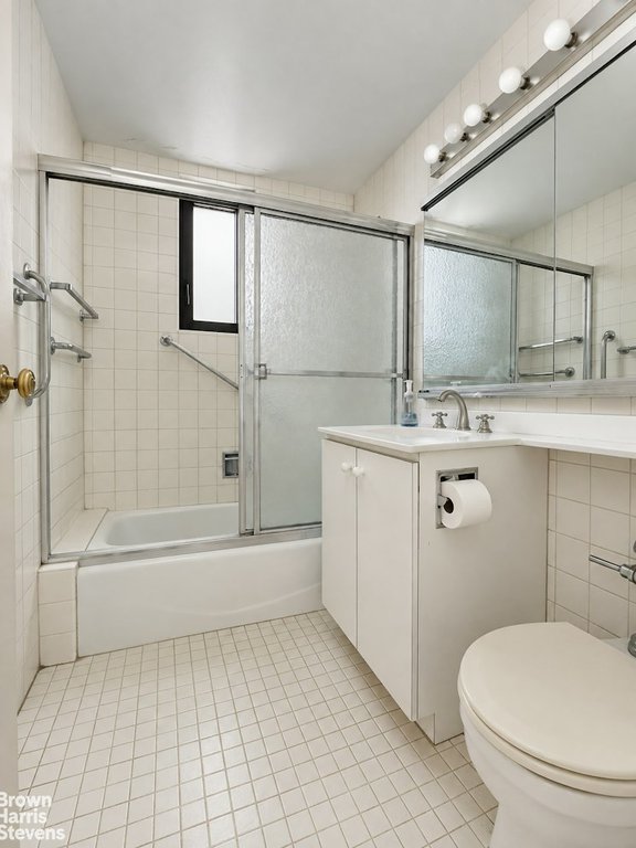 60 Sutton Place South, Unit 9CS photo 12