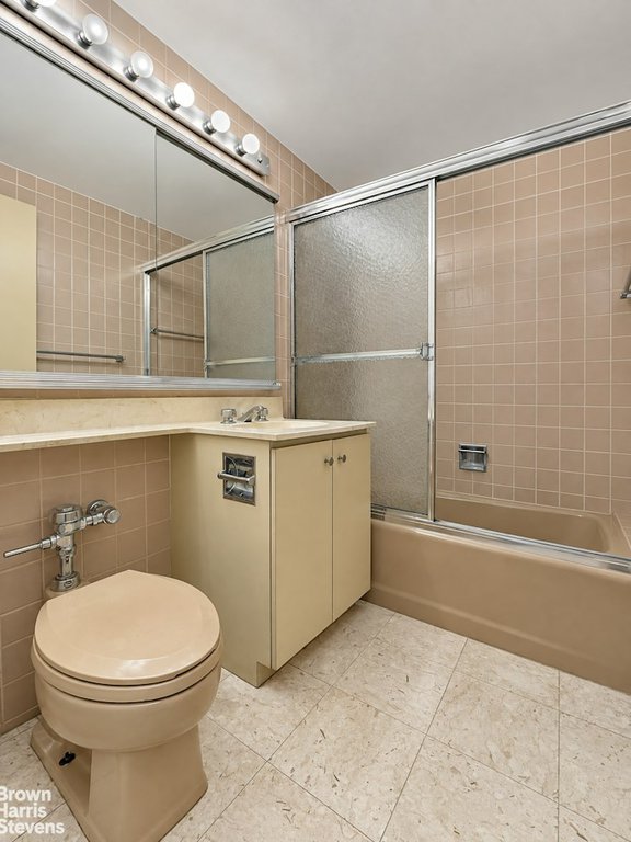 60 Sutton Place South, Unit 9CS photo 14