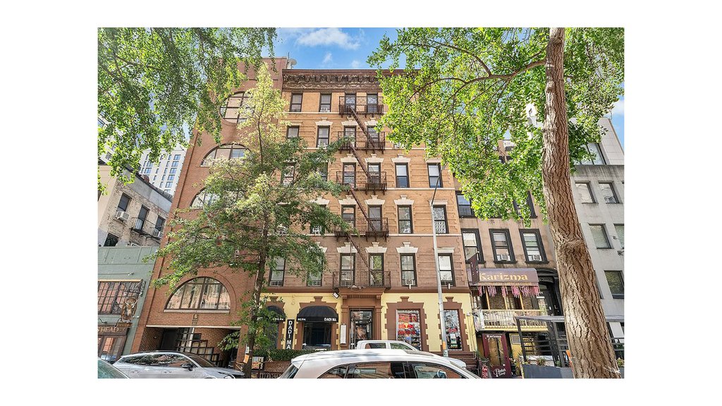 246 East 51st Street, Unit 7 photo 2