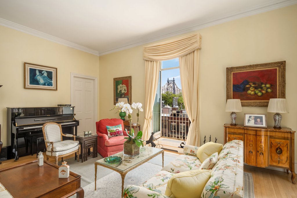 4 Sutton Place, Unit 6/7 photo 3