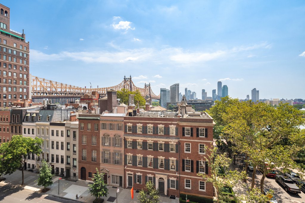 4 Sutton Place, Unit 6/7 photo 4