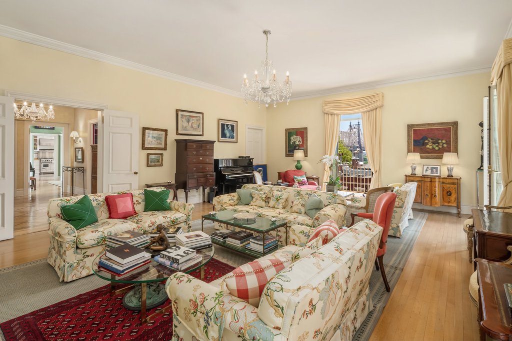 4 Sutton Place, Unit 6/7 photo 7