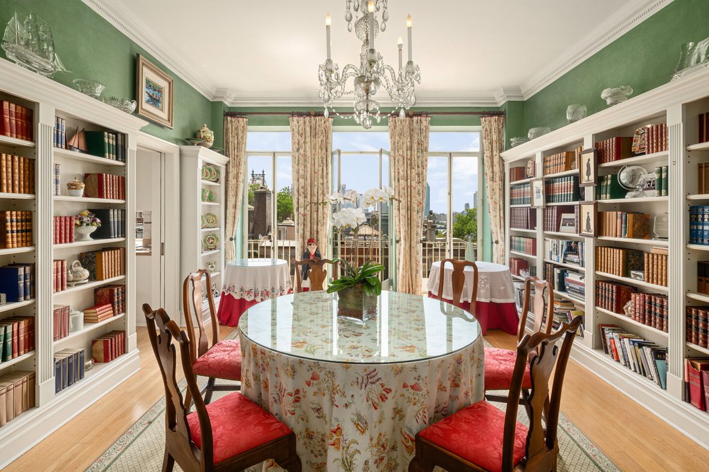 4 Sutton Place, Unit 6/7 photo 11