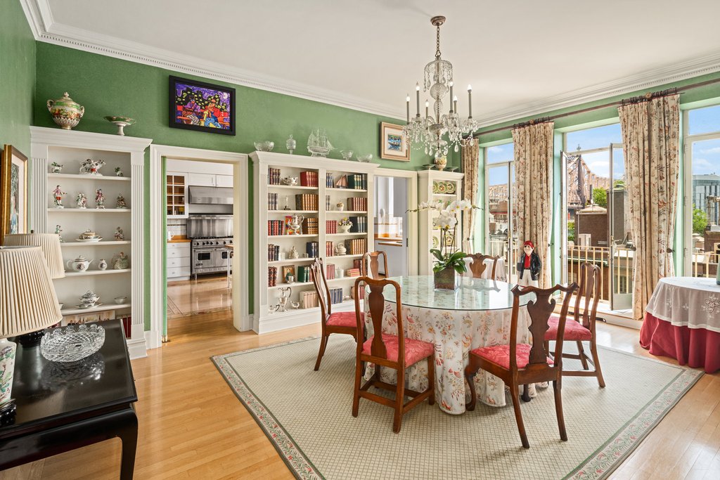 4 Sutton Place, Unit 6/7 photo 12