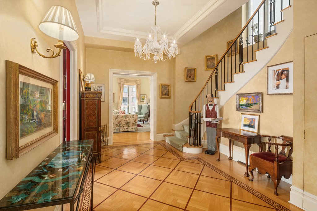 4 Sutton Place, Unit 6/7 photo 14