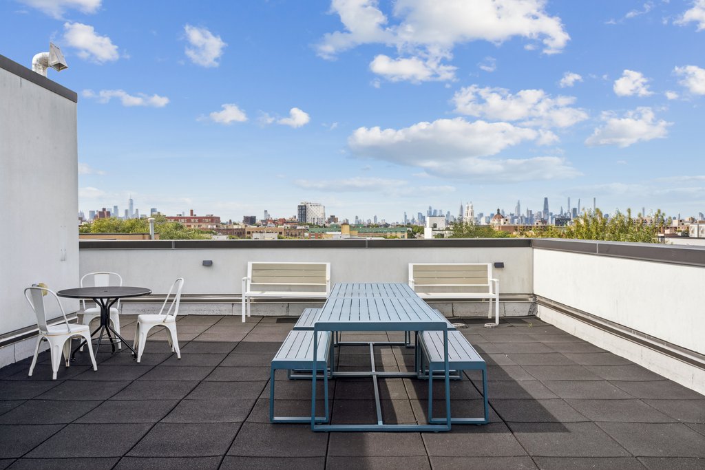 1229 Putnam Avenue, Unit 4B photo 9
