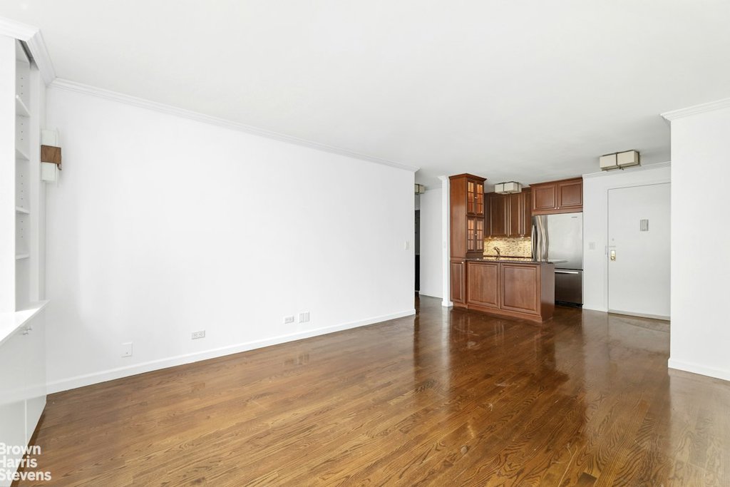 130 West 67th Street, Unit 12C photo 5