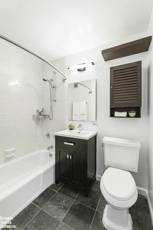 130 West 67th Street, Unit 12C photo 12