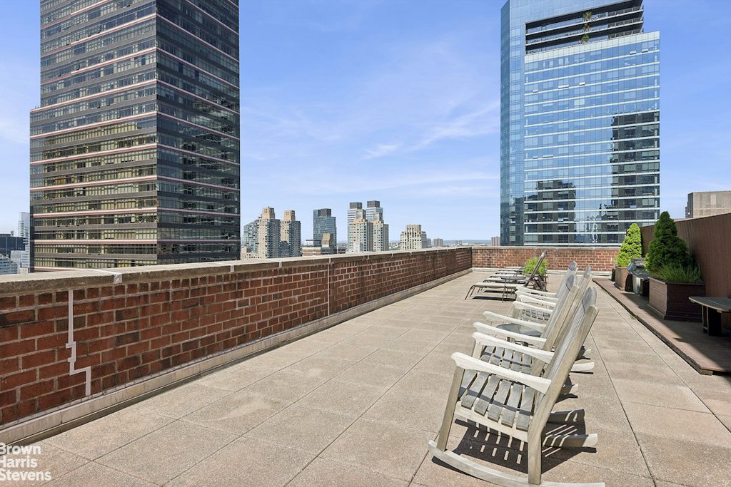 130 West 67th Street, Unit 12C photo 18