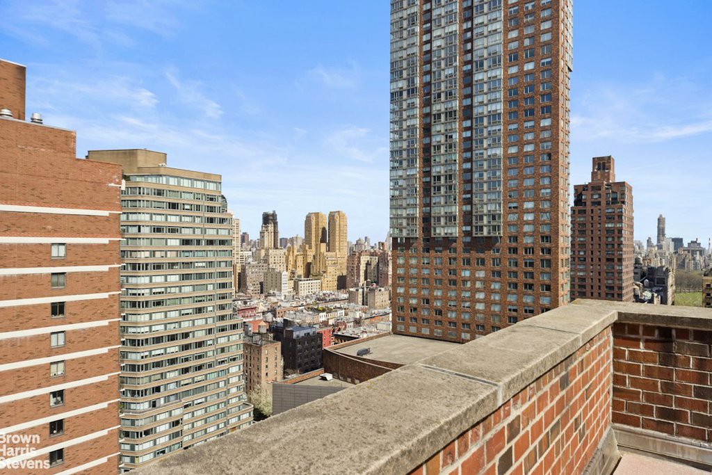 130 West 67th Street, Unit 12C photo 20