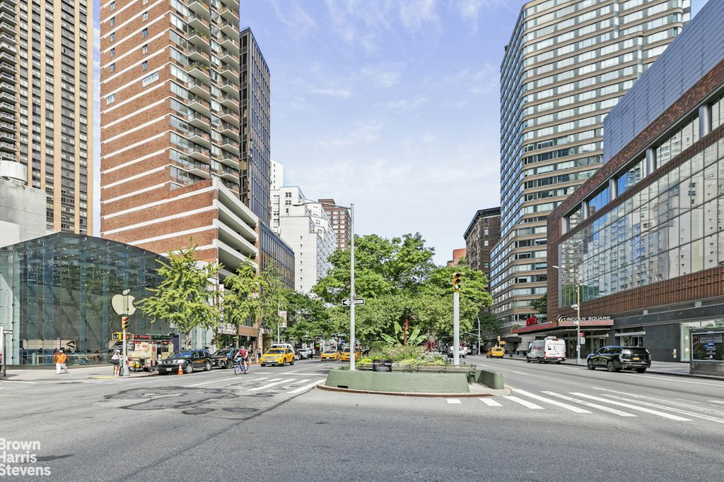 130 West 67th Street, Unit 12C photo 23