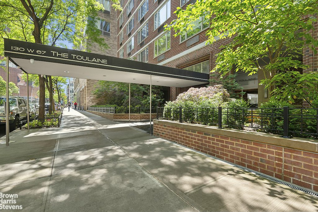 130 West 67th Street, Unit 12C photo 28