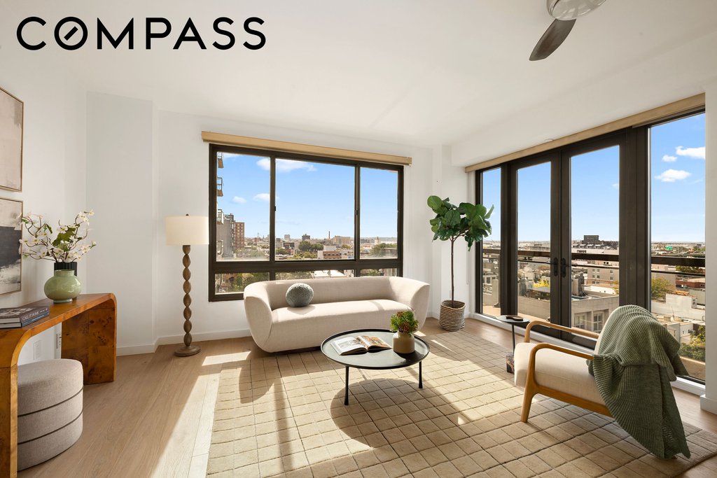 500 Fourth Avenue, Unit 8P