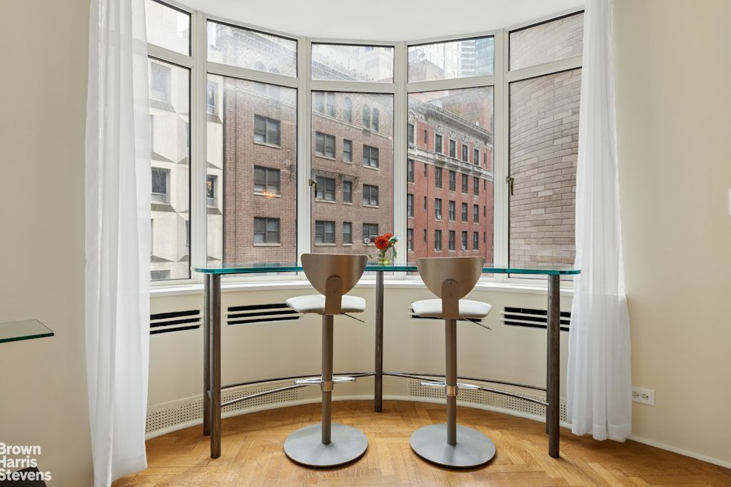 24 West 55th Street, Unit 6C photo 4