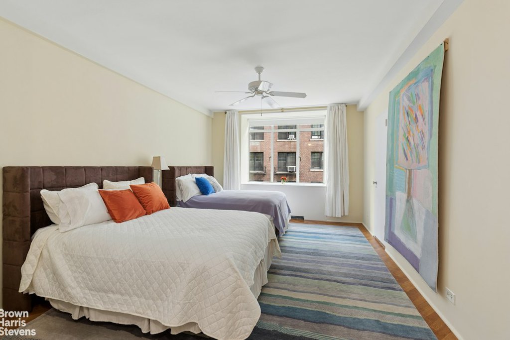 24 West 55th Street, Unit 6C photo 8