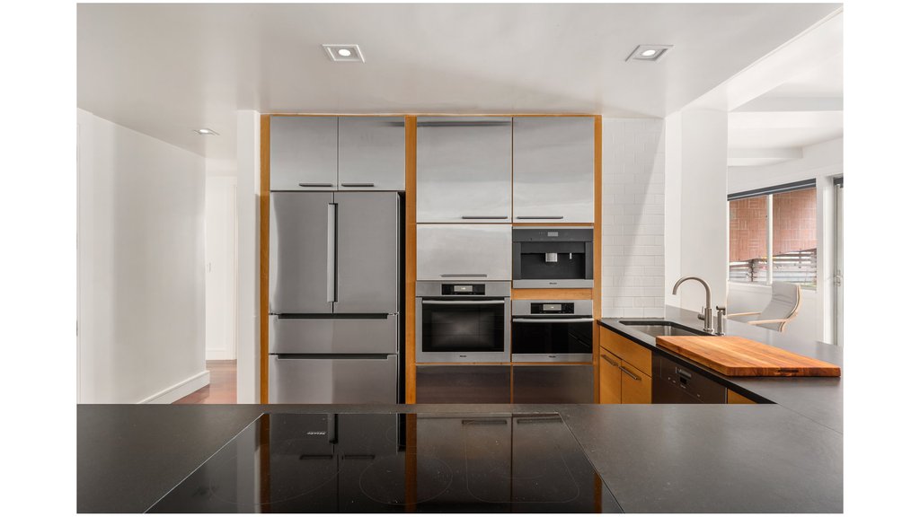 123 Baxter Street, Unit 2A photo 4