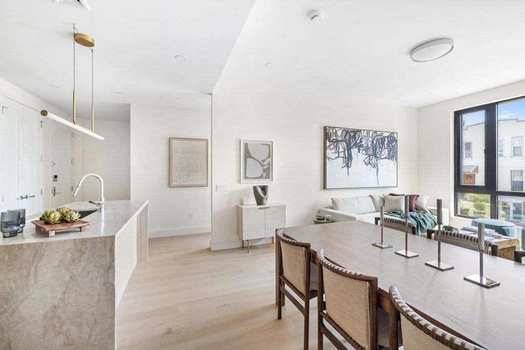 259 22nd Street, Unit 2E
