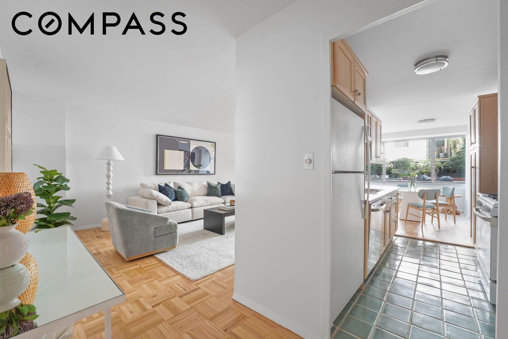 315 West 70th Street, Unit 2D photo 4