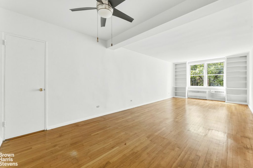 64 East 94th Street, Unit 4B photo 2