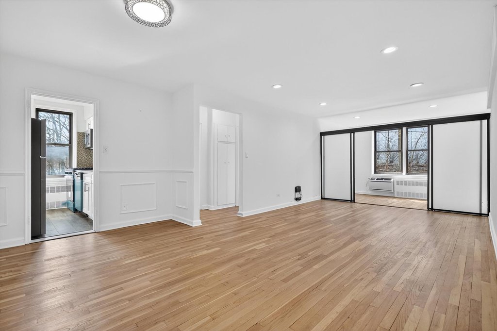 5235 Post Road, Unit 5A photo 3