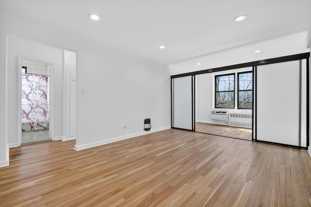 5235 Post Road, Unit 5A photo 4