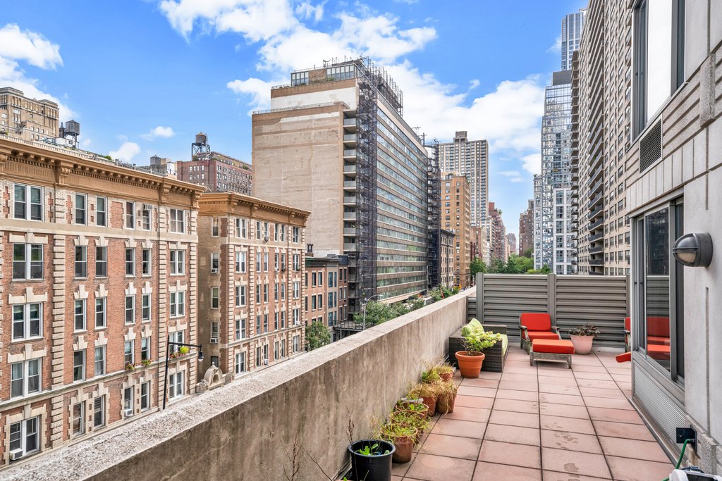 200 Riverside Boulevard, Unit 5D photo 5