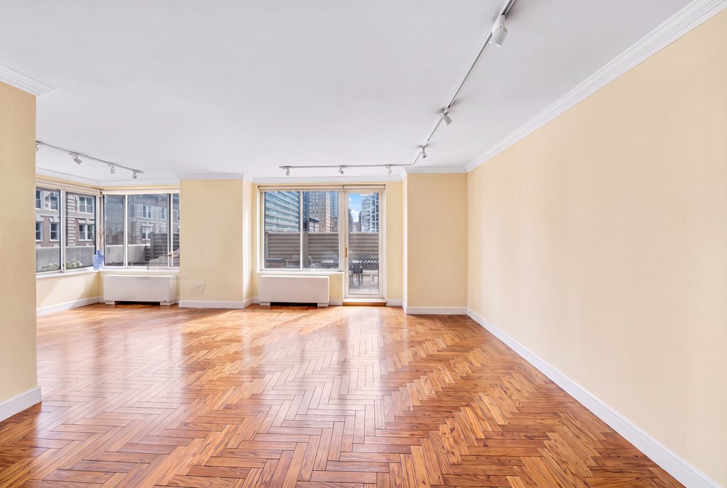 200 Riverside Boulevard, Unit 5D photo 15