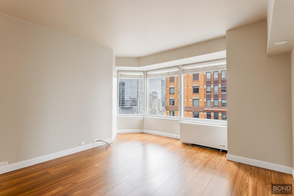 150 West 56th Street, Unit 3107 photo 6
