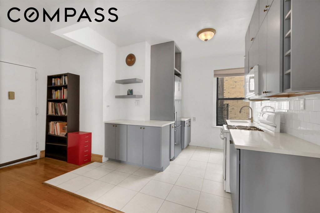 875 West 181st Street, Unit 5I photo 4