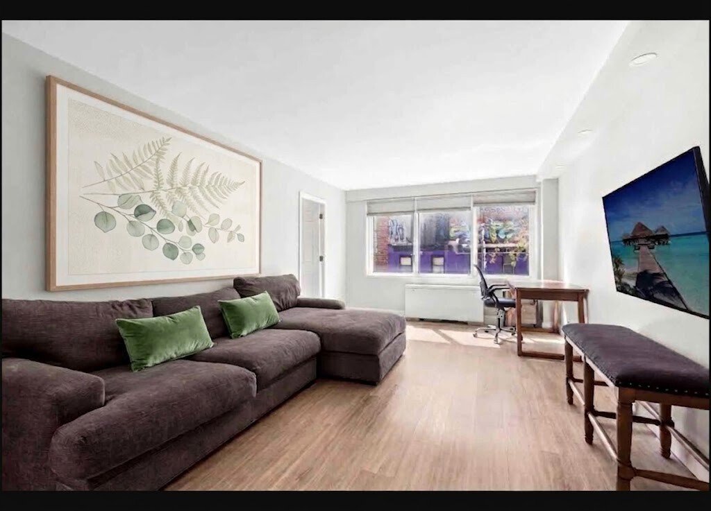 201 East 25th Street, Unit 2A photo 2