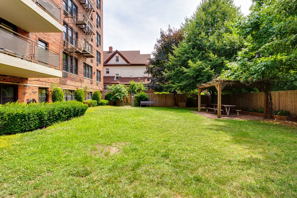 515 East 7th Street, Unit W6 photo 14